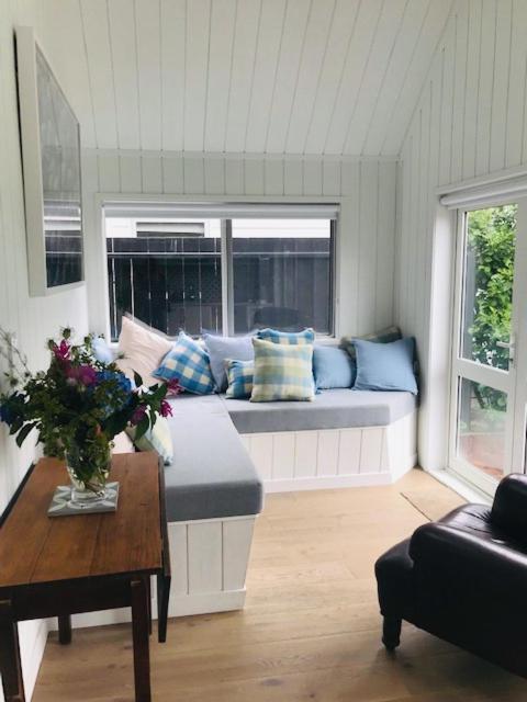 Hahei Kereru Cottage Екстериор снимка