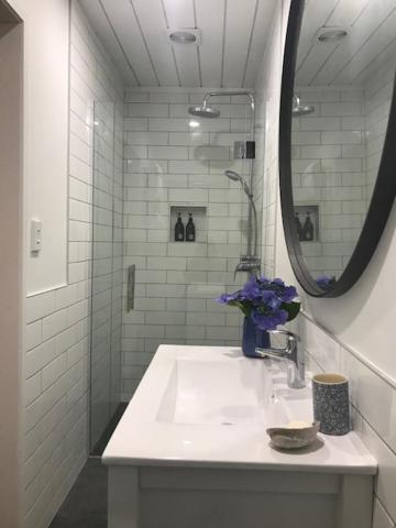 Hahei Kereru Cottage Екстериор снимка